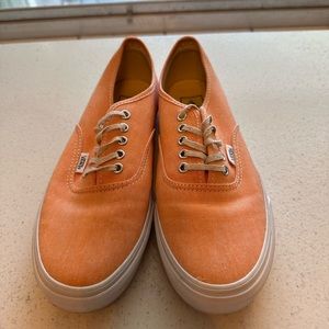 Women’s vans size 8.5,NWOT,coral color.